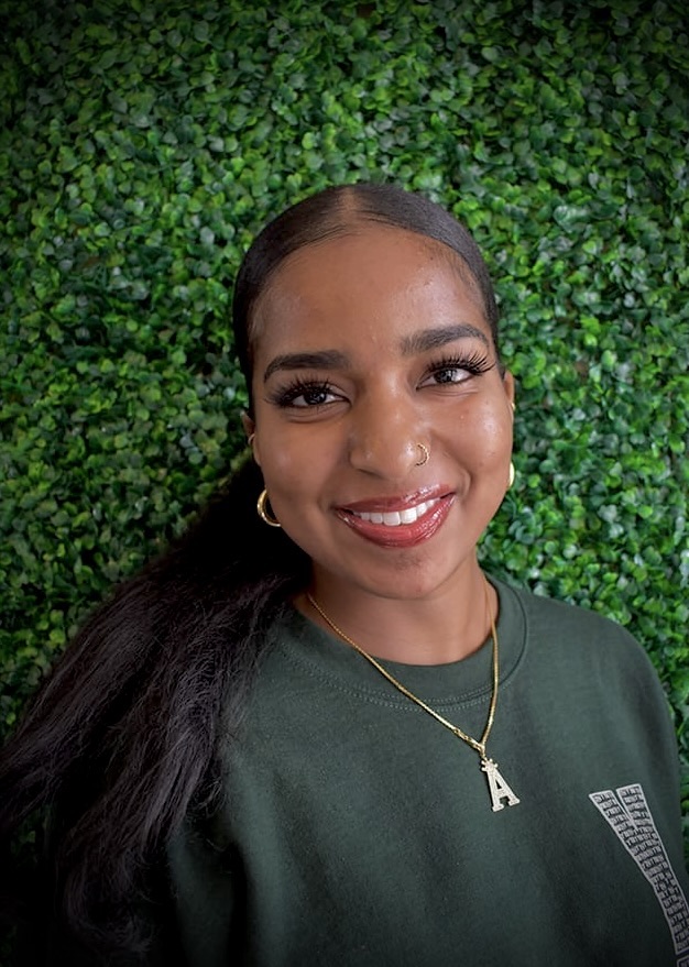 Headshot of Aisha Isabel